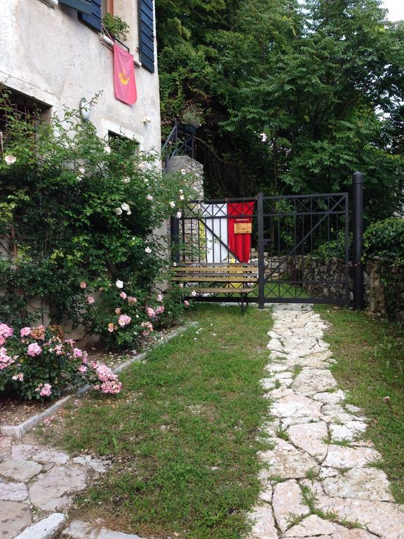Bus De L'Och Bed and Breakfast Feltre Exteriör bild